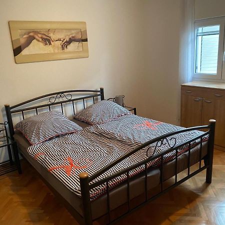 Apartmani Area Doma 特罗吉尔 外观 照片