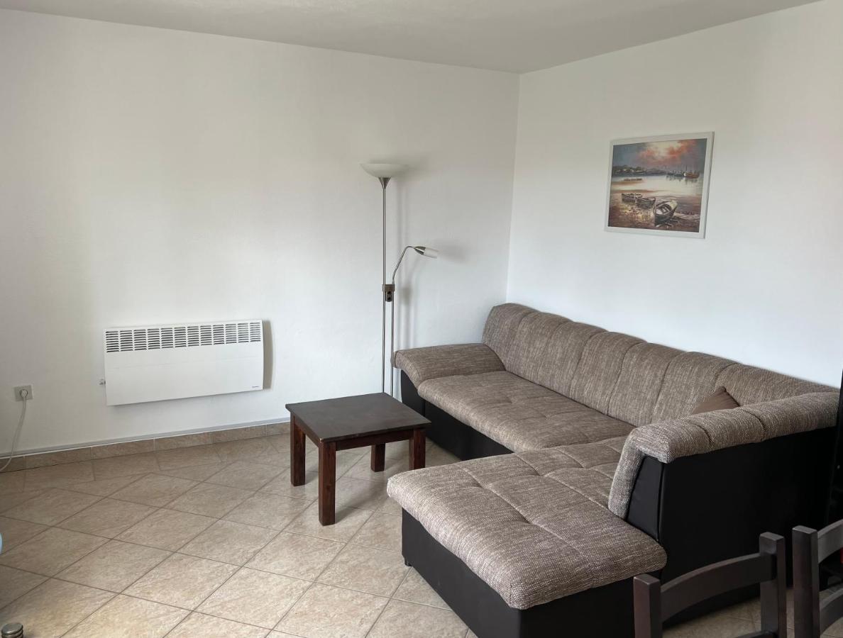 Apartmani Area Doma 特罗吉尔 外观 照片