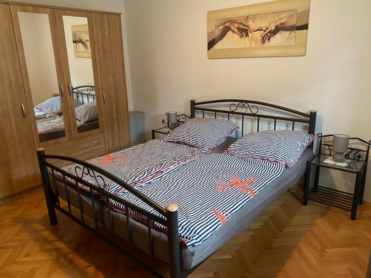 Apartmani Area Doma 特罗吉尔 外观 照片
